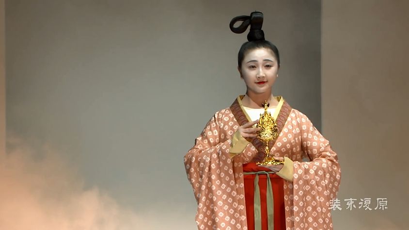 中国装束复原 (一)| 春秋战国时期的“时髦款”,竟是这样的?