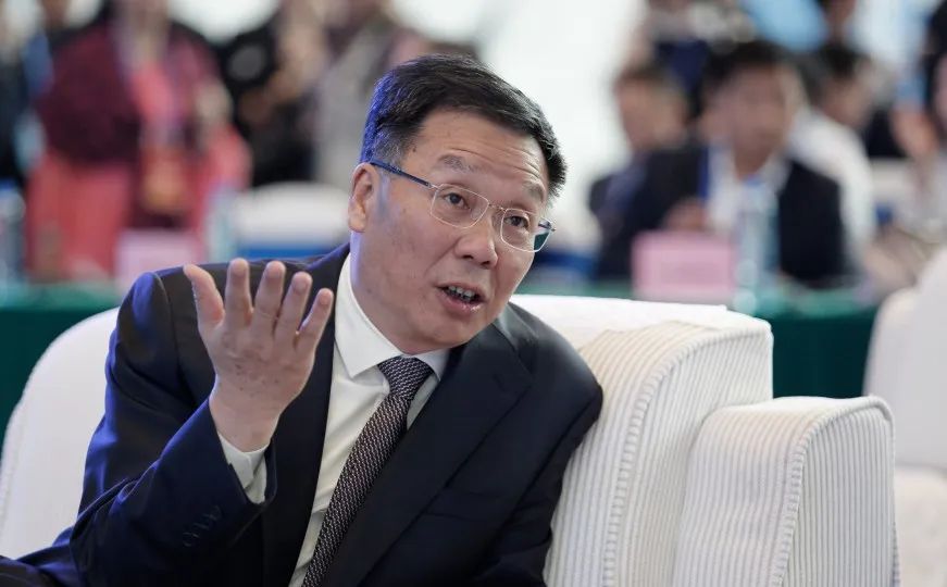 28岁当副区长40岁升副市长茅台迎来史上最年轻董事长高卫东贵州这样