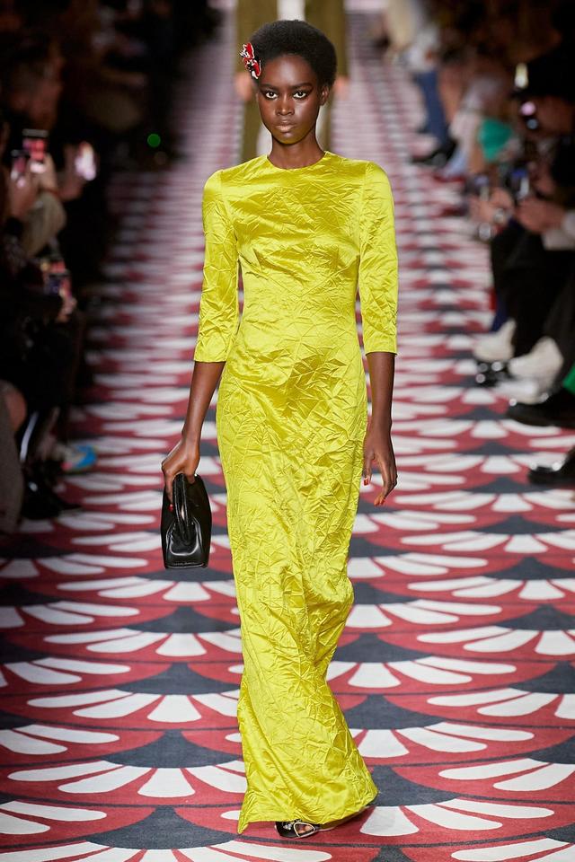 miu miu巴黎时装周 2020秋冬时尚秀