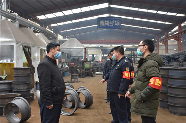 "防"字当先 "复"字当前 东海县桃林镇"驻企联络员"为企业复工"支招"