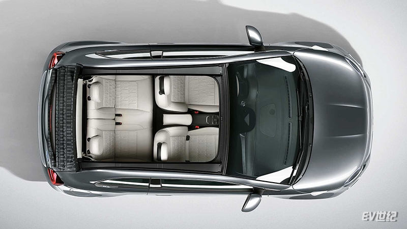 又一经典车型加入电动化 菲亚特500e敞篷版发布