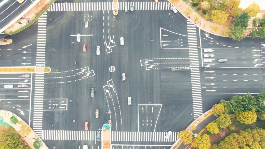 速看| 章贡区首个"左转待转区"应该这样走!千万别走错啦!