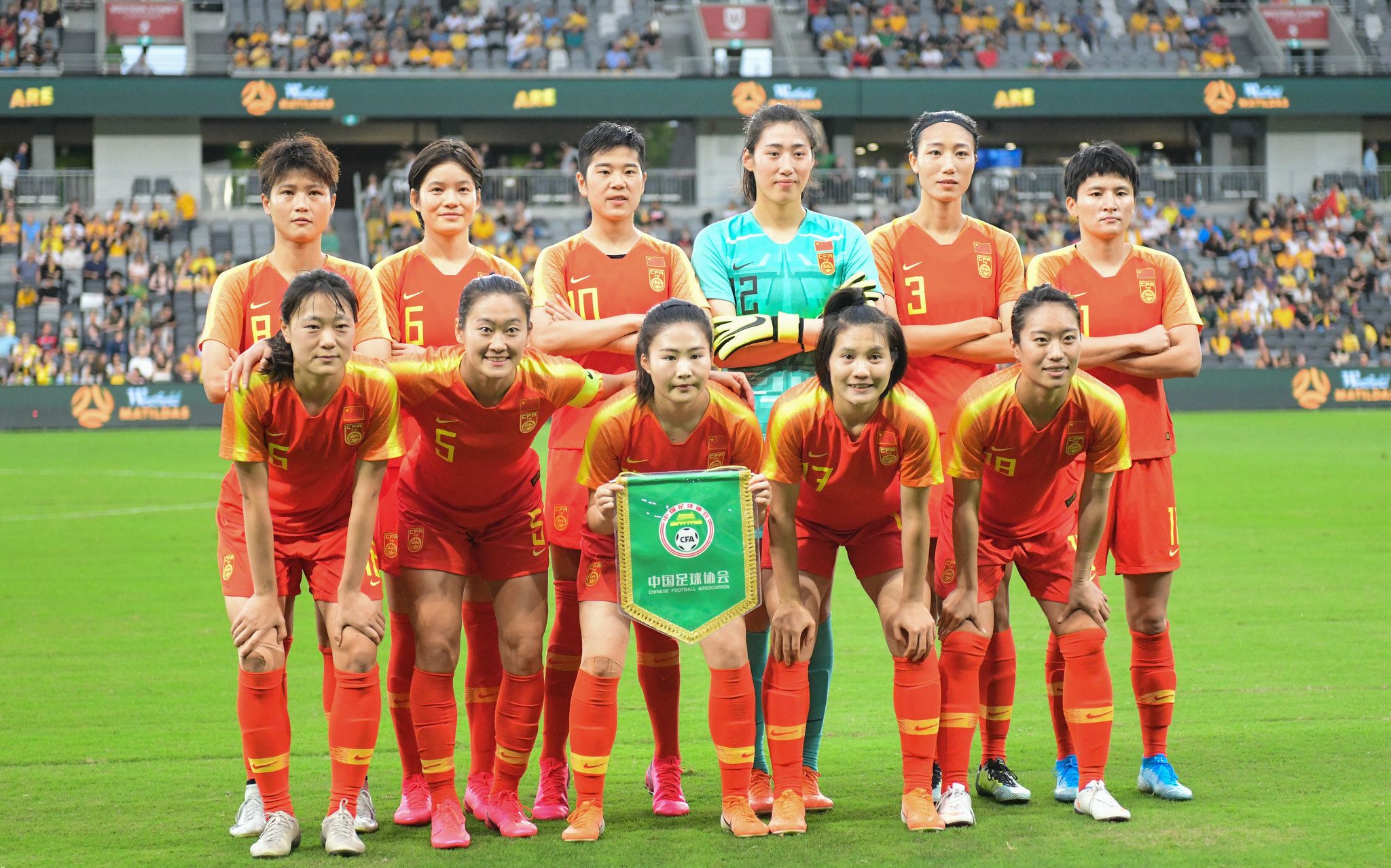 中国女足的“胜利”应在场外：让更多女孩自由地去操场踢球_运动家_澎湃新闻-The Paper
