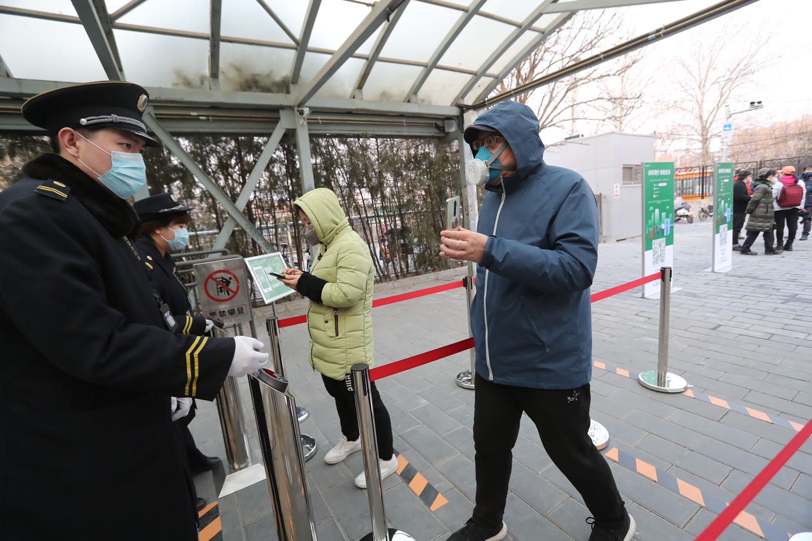 今日早高峰起北京地铁沙河站、天通苑站试点预约进站|北京地铁|地铁_新浪新闻