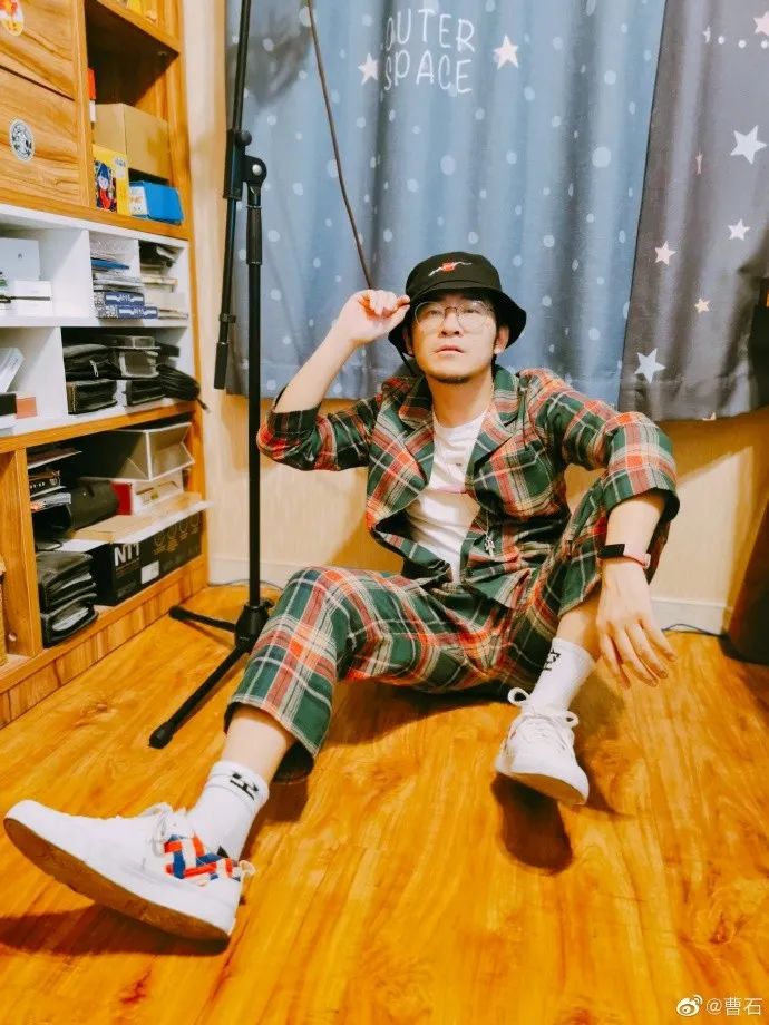 黑撒主唱曹石为何成了魔灯天宫李佳琦