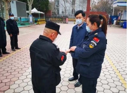 濰坊新華中學做好疫情防控工作 嚴把入校第一關