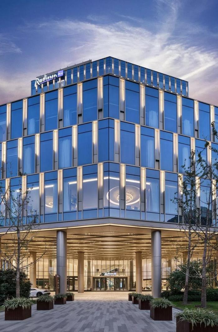 h design新作丨以"时光"为题,杭州新天地radisson酒店