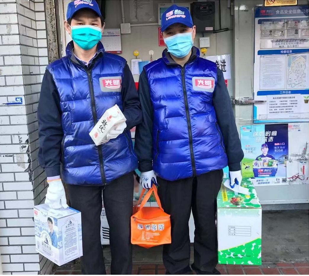 乳企抢占宅经济风口从送奶到户跨界生鲜配送