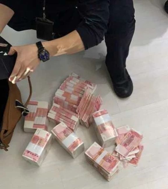 为挽留女友谎称其确诊男子获刑7个月疫情当前这些行为万万不可以