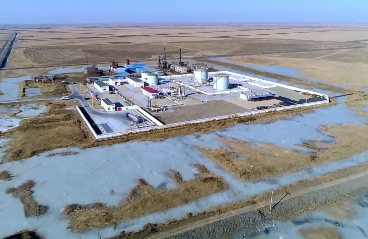 储气库——新疆呼图壁储气库▼对于飞速发展的中国来说这些储气库还远