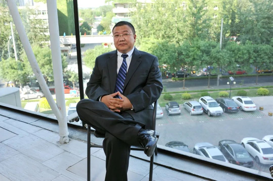 陆正耀瑞幸门店刻意跳号背后的危险游戏