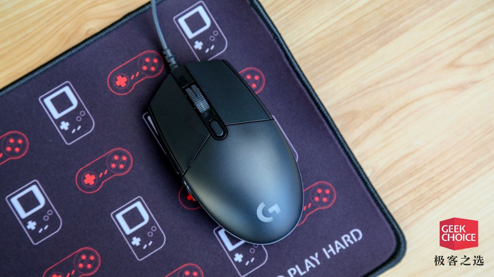 图赏罗技g102第二代游戏鼠标保留经典设计还支持变换rgb灯光