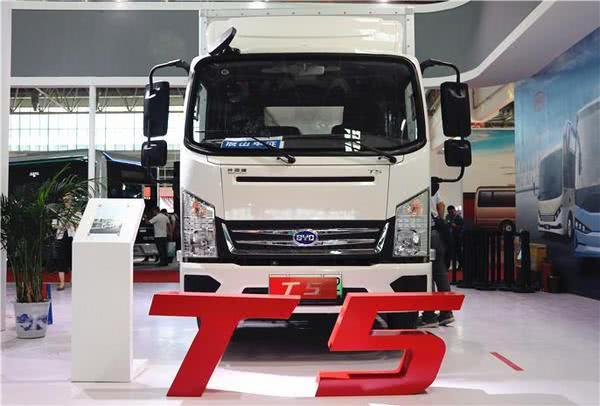 比亚迪t5a采用铝合金车身和货箱,其尺寸为5995x2090x3150mm,整备质量