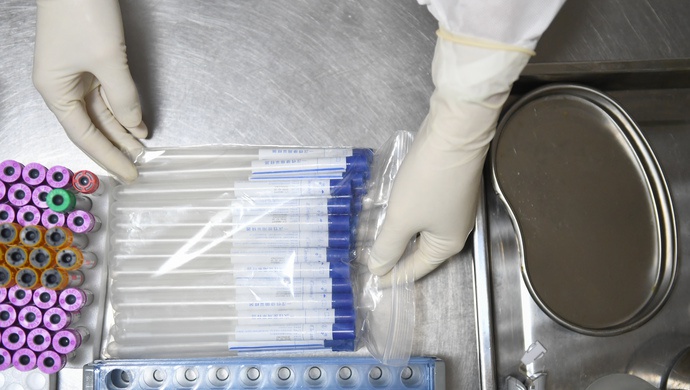 在武汉的军队援鄂医疗队有个来自上海的男护士