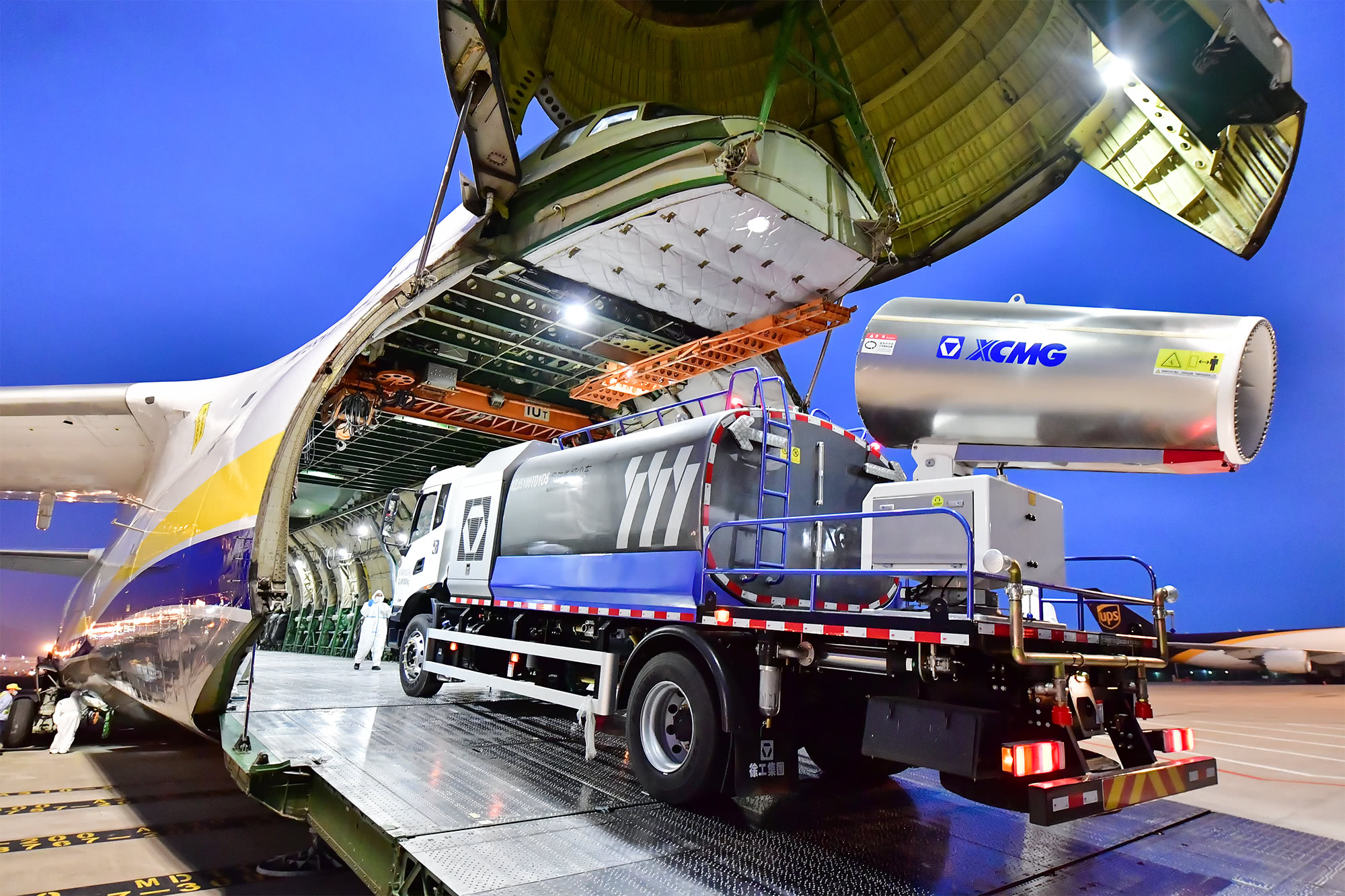 机场获悉,从3月中旬至4月19日,该机场已累计保障国际货运包机近百架次