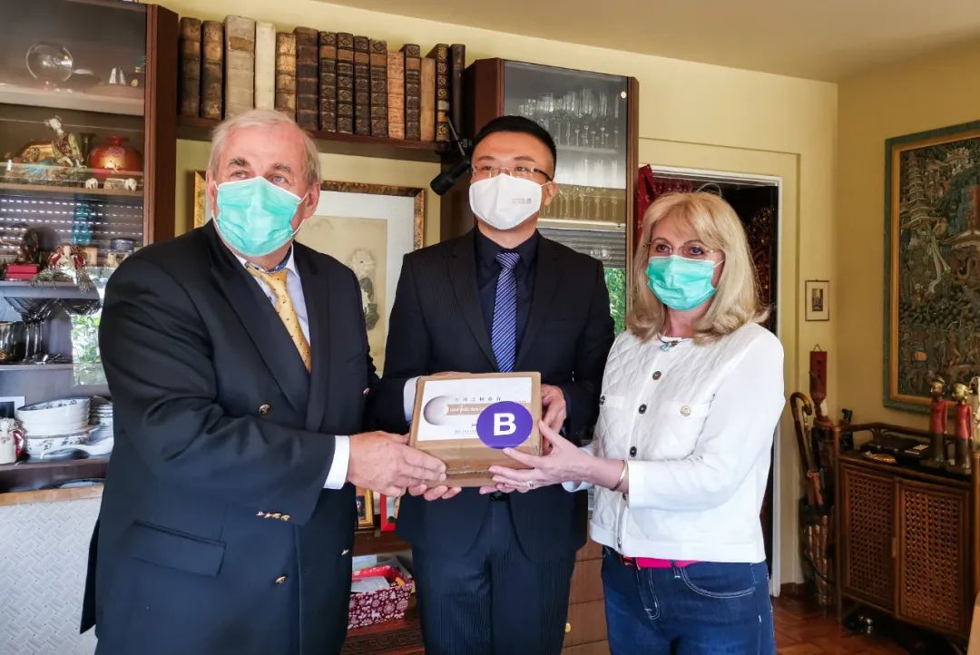 全球疫情简报丨世卫统计全球病例超247万法国计划采取解禁措施