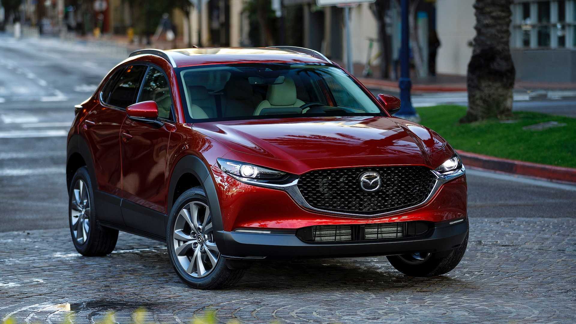颜值控会选择谁？CX-30“硬钢”奕泽