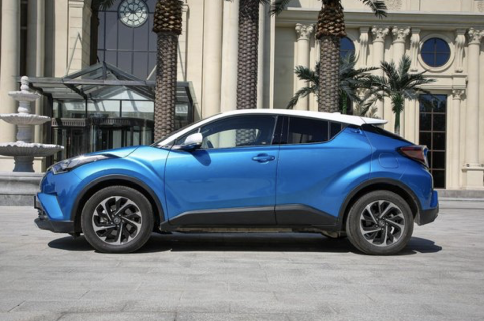 颜值控会选择谁？CX-30“硬钢”奕泽