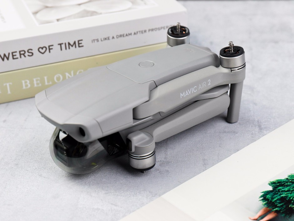 4999元大疆mavicair2无人机开箱图赏
