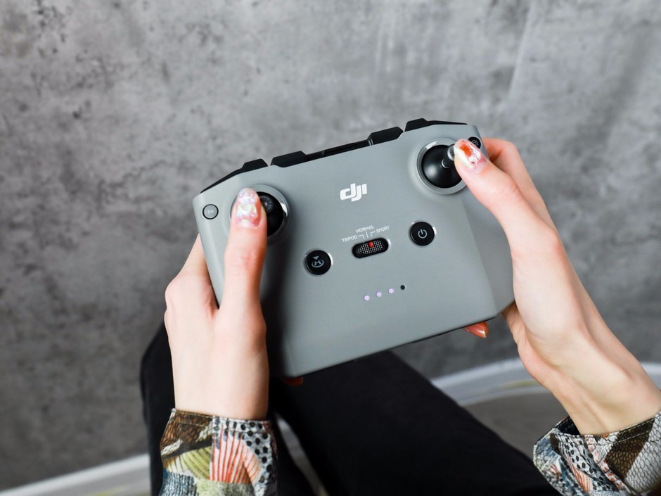 4999元大疆mavicair2无人机开箱图赏