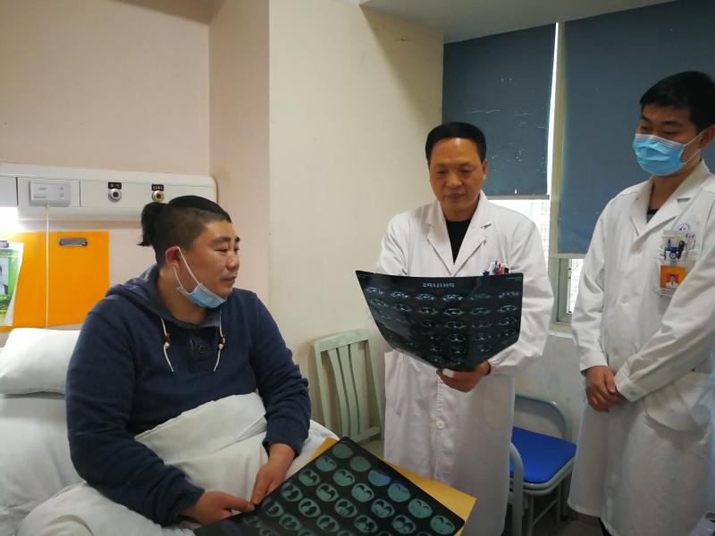 眩晕了11年手术后又复发上海长征医院这项技术让他彻底得到根治
