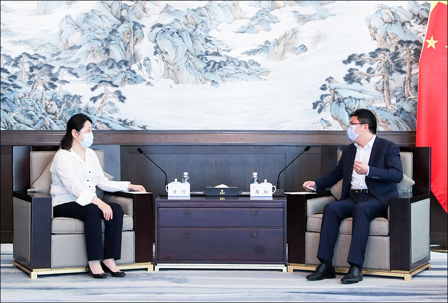 周松会见交通银行深圳分行行长唐玲