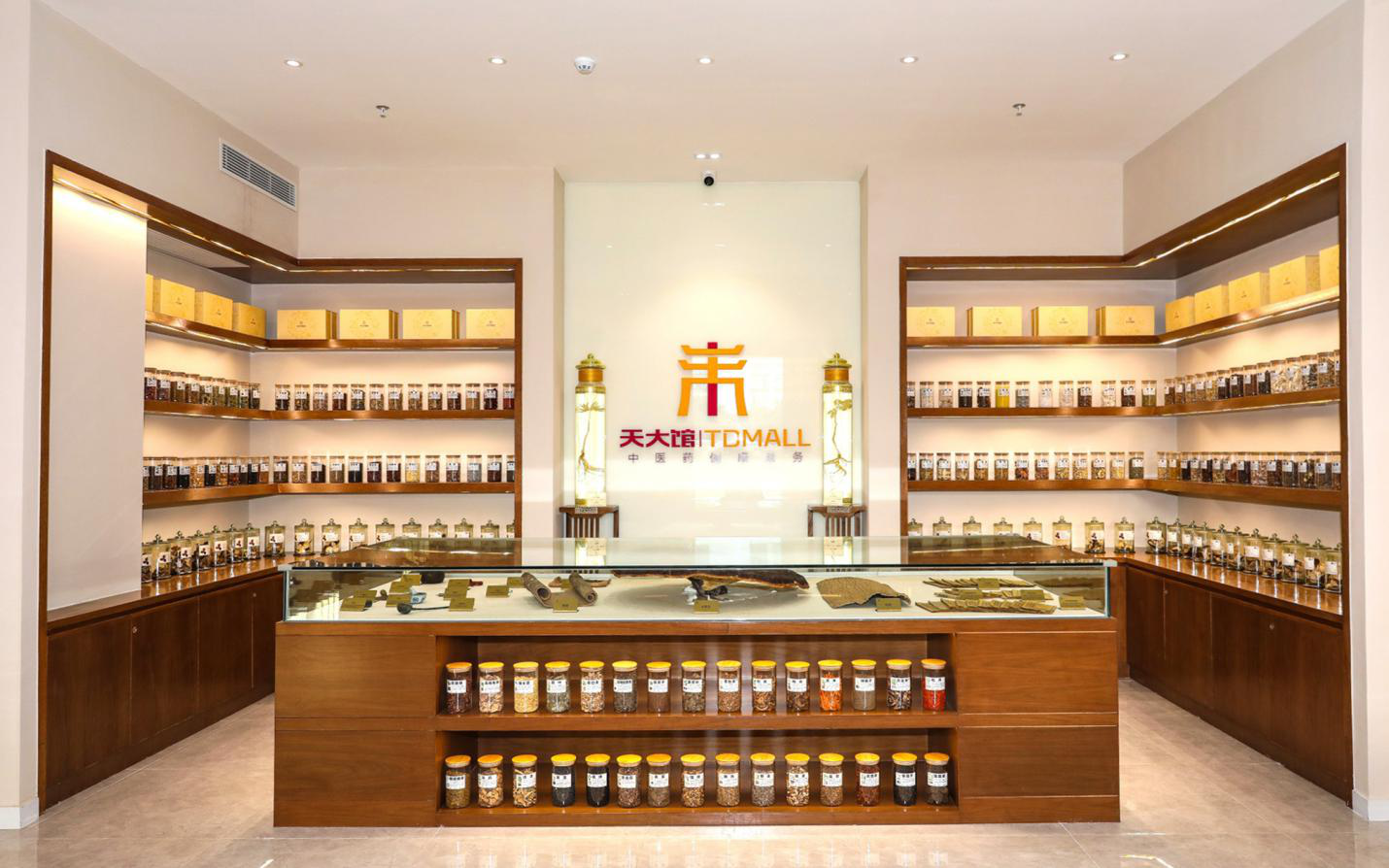 病疫无情大爱无疆天大药业天大馆赠医施药支持全国抗疫