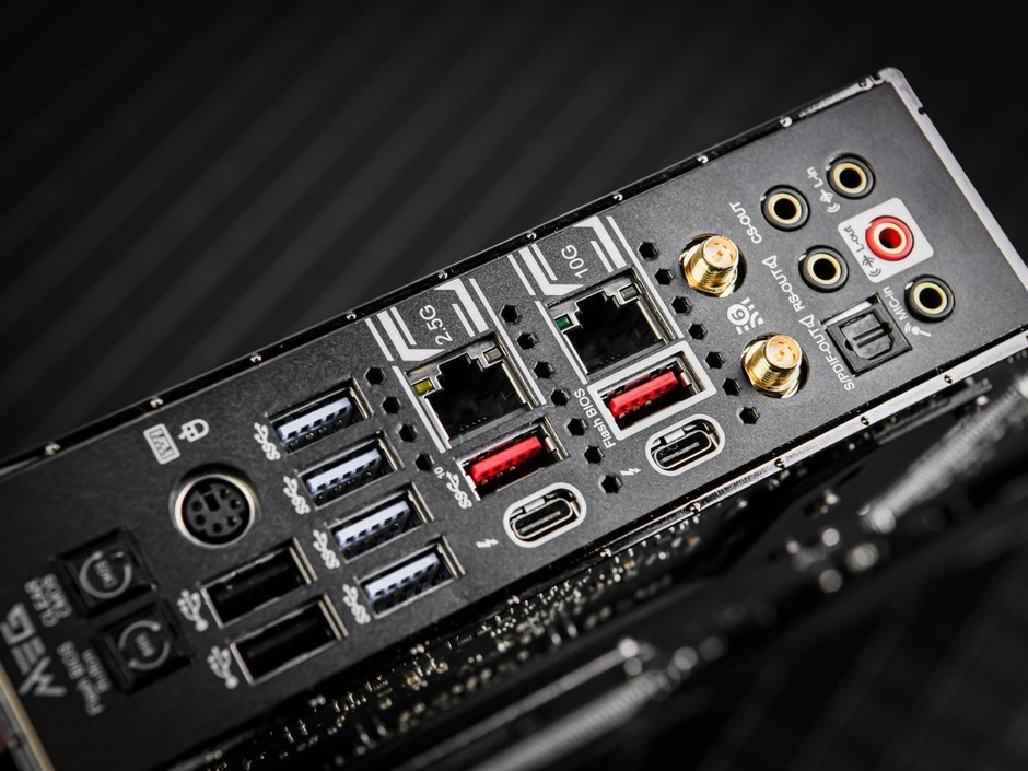 再次超神微星megz490godlike图赏