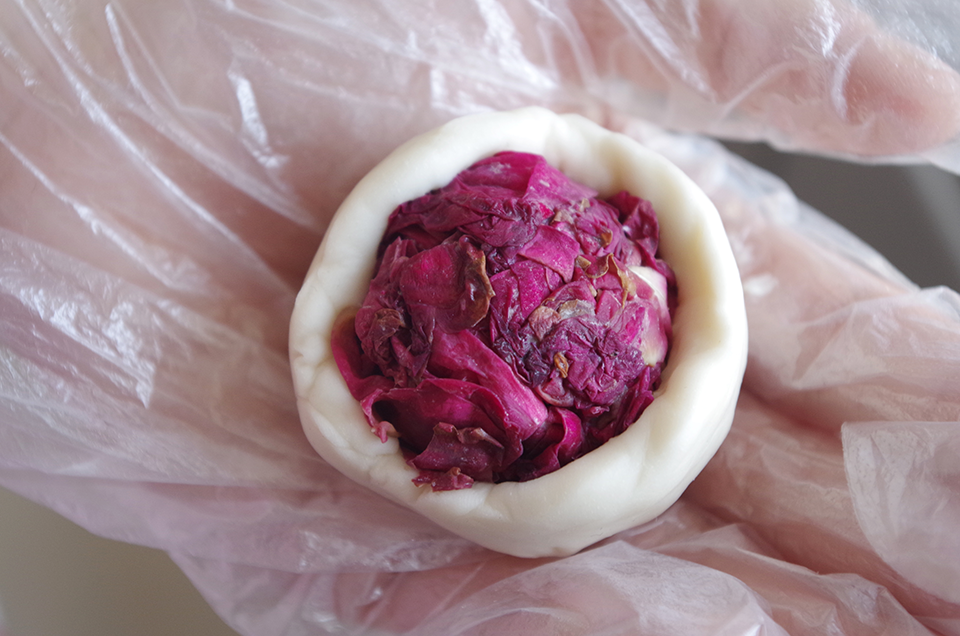 花食季 | 咬一大口玫瑰饼,酥皮扑簌落心尖