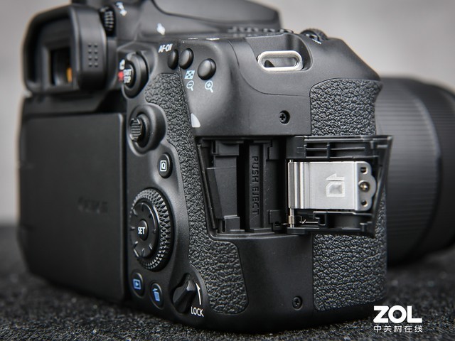 2020佳能单反性能排名_2020单反相机行业分析:危机四伏下,佳能销售额环比上