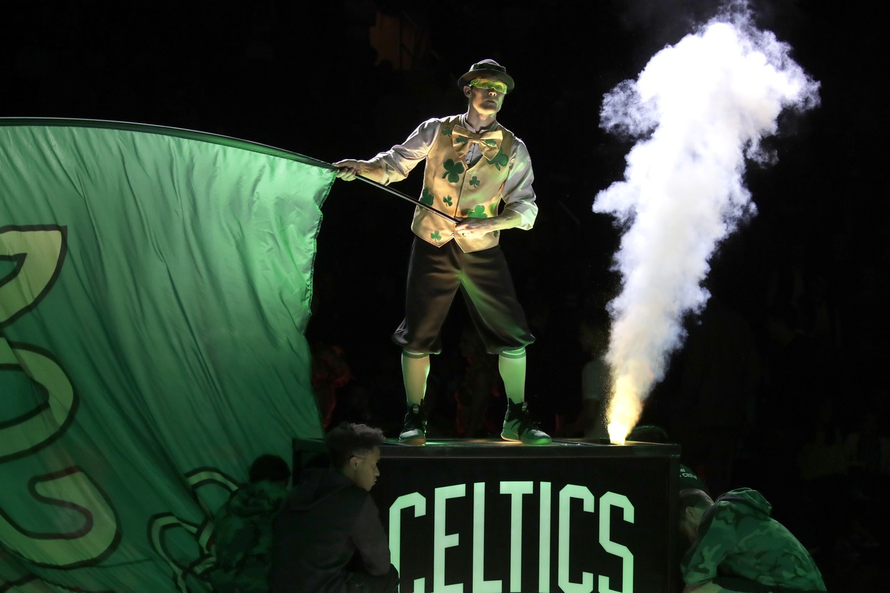 凯尔特人强势崛起 再现NBA东部霸主风采 主场连胜彰显冠军底蕴