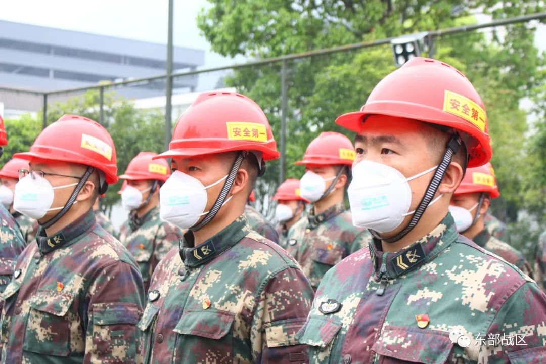 火箭军某部的"红袖标"很硬核|官兵_新浪军事_新浪网