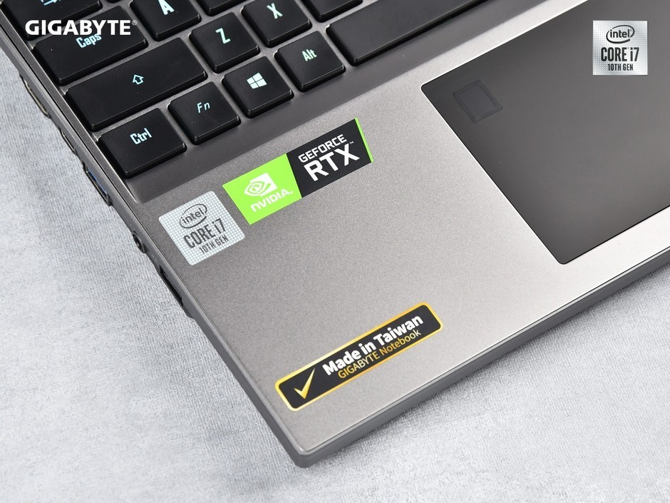 csgo殿堂级战队御用技嘉aorus15gxb图赏