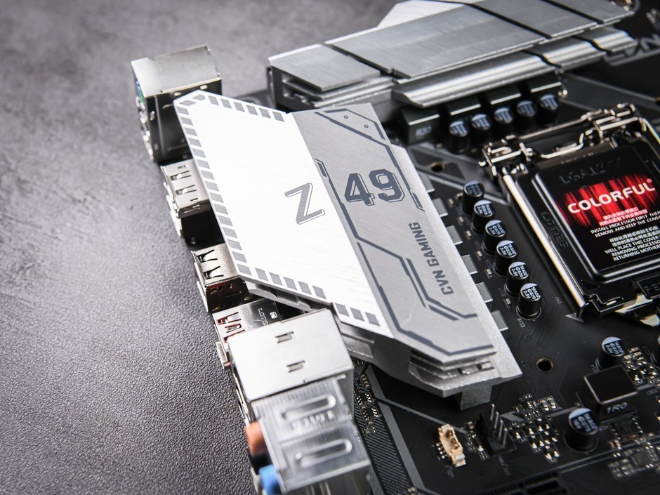 航空母舰系列新秀七彩虹cvnz490gamingpro图赏