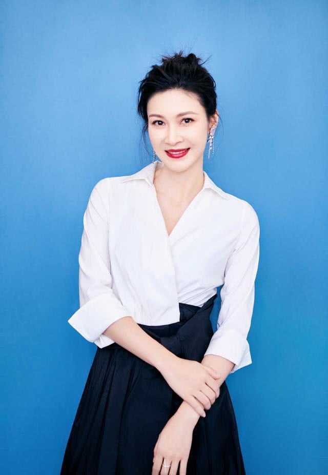 他曾发誓要做乐视第2,却和乐视同天退市,曾高调娶李云龙"老婆"
