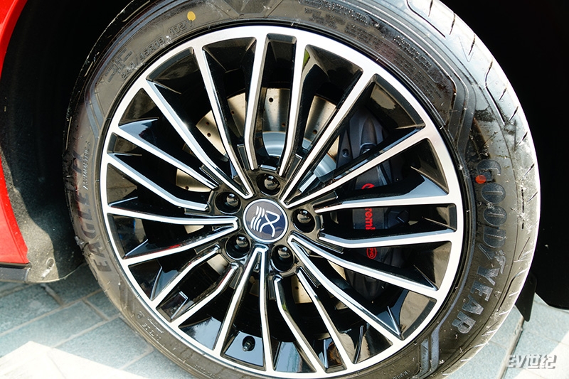 比亚迪汉开启预售：汉EV 24万元起，汉DM 23万元起