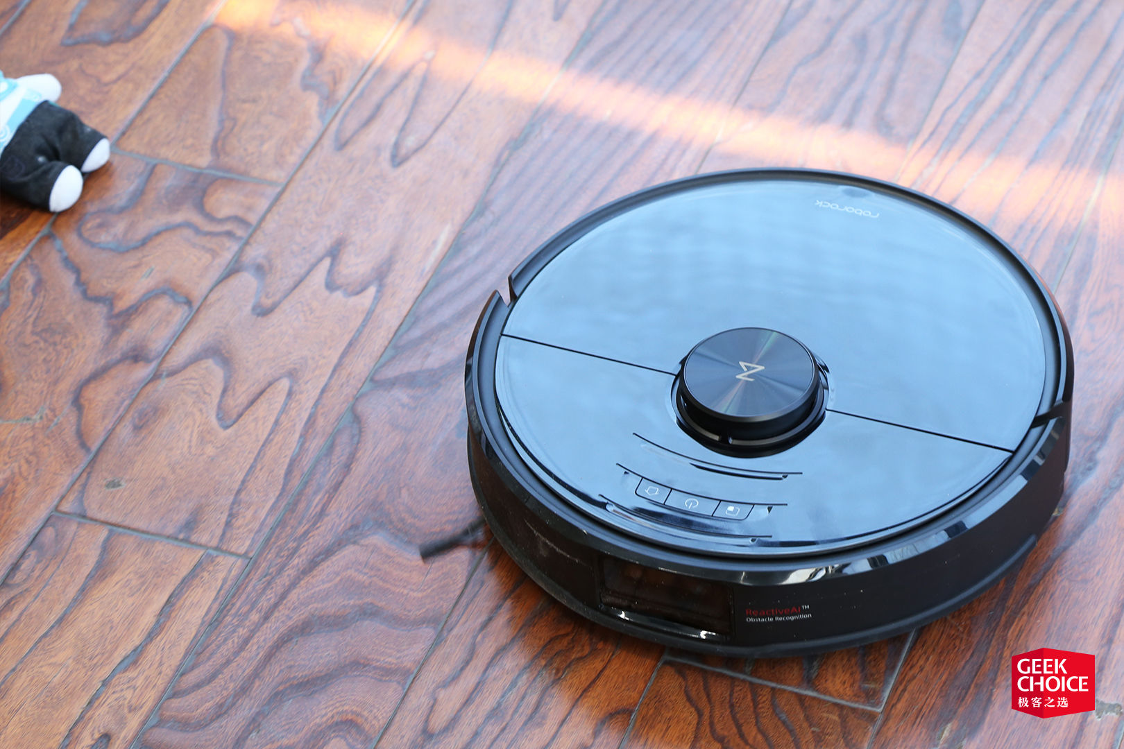 多了两只眼睛躲避技能max石头扫地机器人t7pro体验