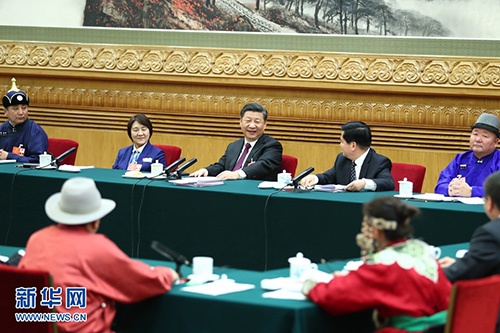 (2018年3月5日,中共中央总书记、国家主席、中央军委主席习近平参加十三届全国人大一次会议内蒙古代表团的审议。 新华社记者 谢环驰 摄)