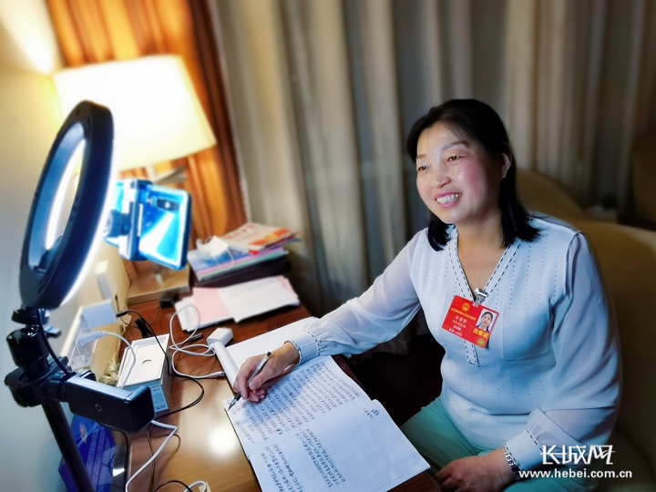 2020两会视频日记刘贵芳代表的两会时间