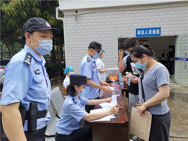 百色中院:圆满完成聘用制书记员速录技能考试工作