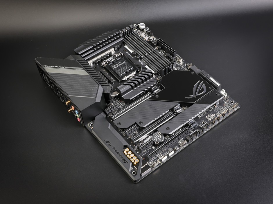 高端电竞主板华硕rogm12h图赏