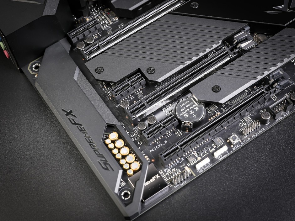 高端电竞主板华硕rogm12h图赏