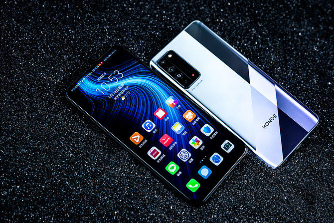 荣耀x10高新率屏幕体验让游戏更流畅更跟手