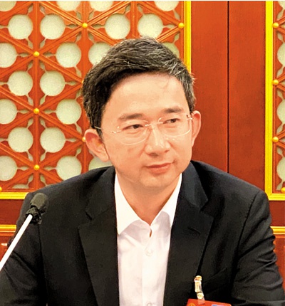 全国人大代表,广州迈普再生医学科技有限公司董事长 袁玉宇