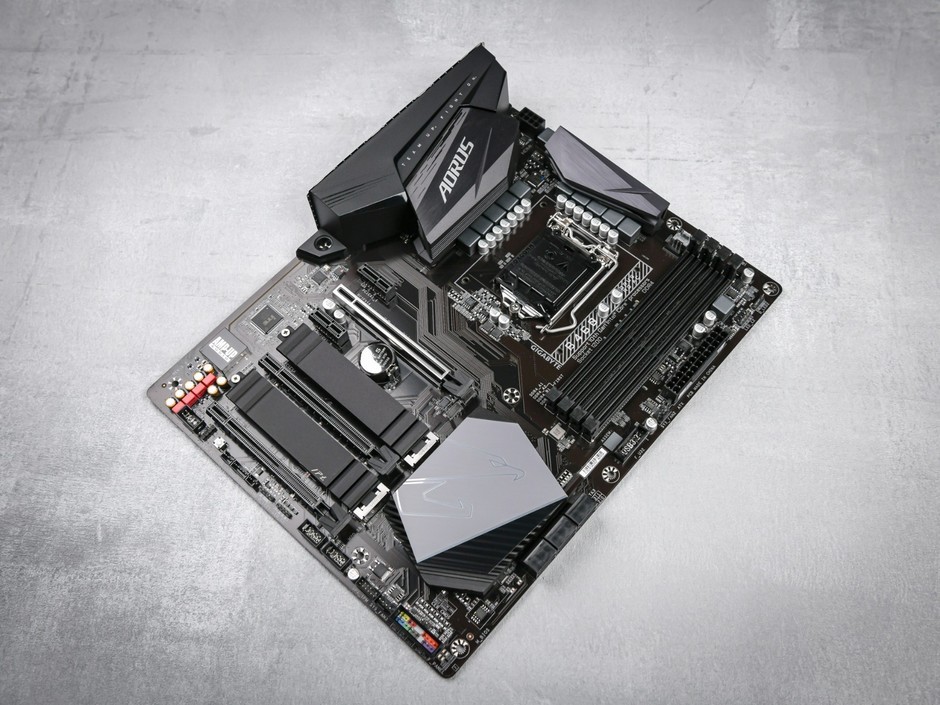 电竞专家技嘉b460aorusproac图赏