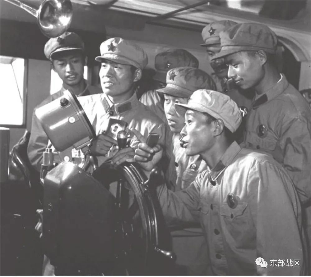 一个名字，两艘战舰；几代水兵，接续奋斗|大别山_新浪军事_新浪网