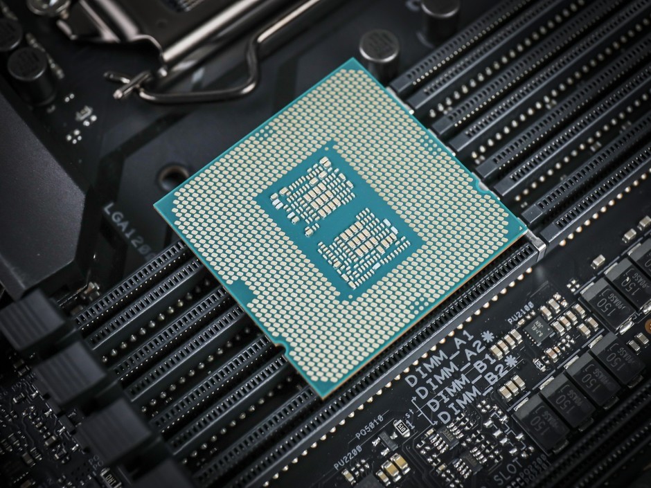 十代新旗舰英特尔酷睿i910900k图赏