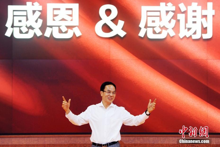 “故事大王”李河君