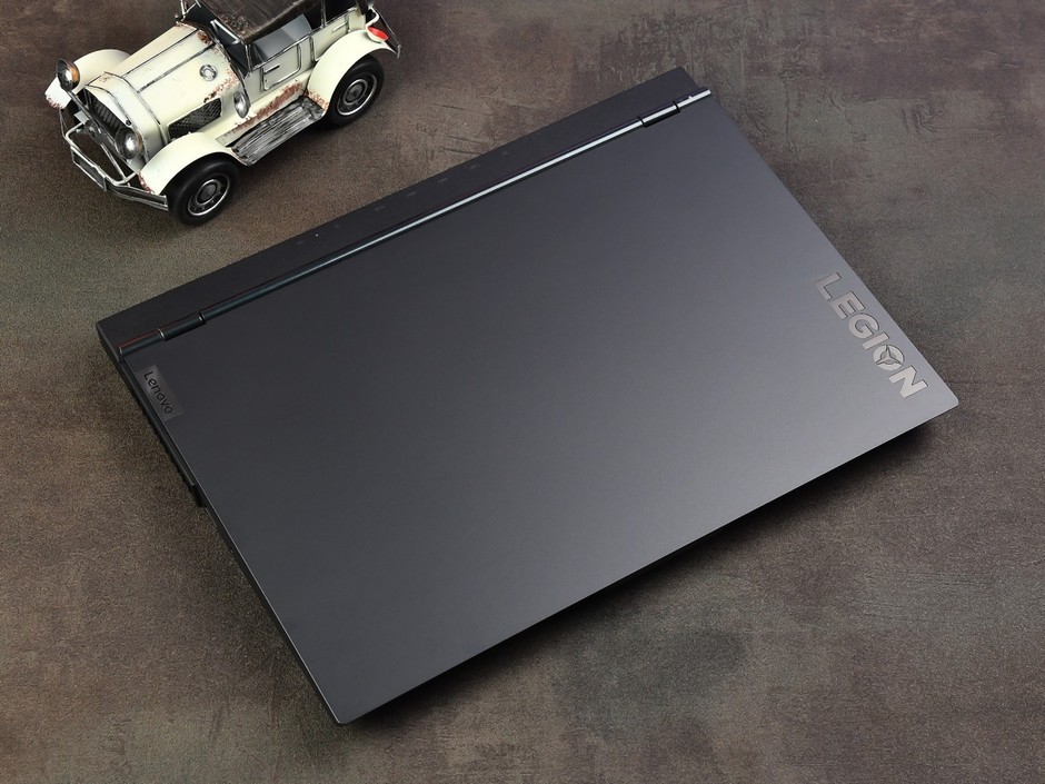 低调的个性联想拯救者y70002020图赏