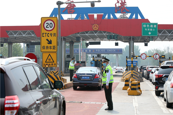[河北]恢复收费首日唐津高速全线行车秩序井然(图)